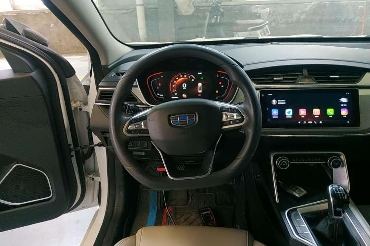 Used Geely Auto Binray 2018 14T Manual Colorful Edition