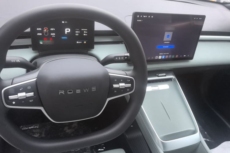 Used Roewe D6 2025 450km Deluxe Edition