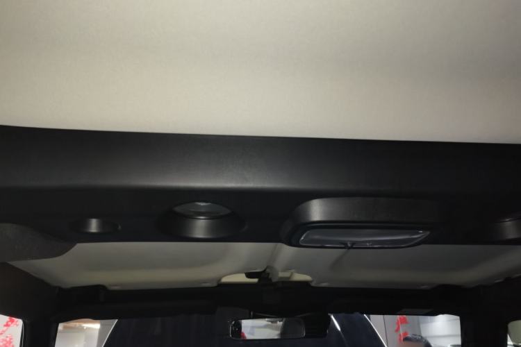 Used  BJ40 2020 2.0T Automatic Four-Wheel Drive Urban Hunter Edition Chivalrous Type
