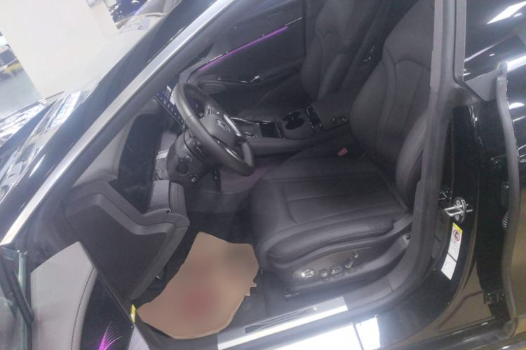 Used Denza Z9 2024 1100 km Four-Wheel Drive Max Version