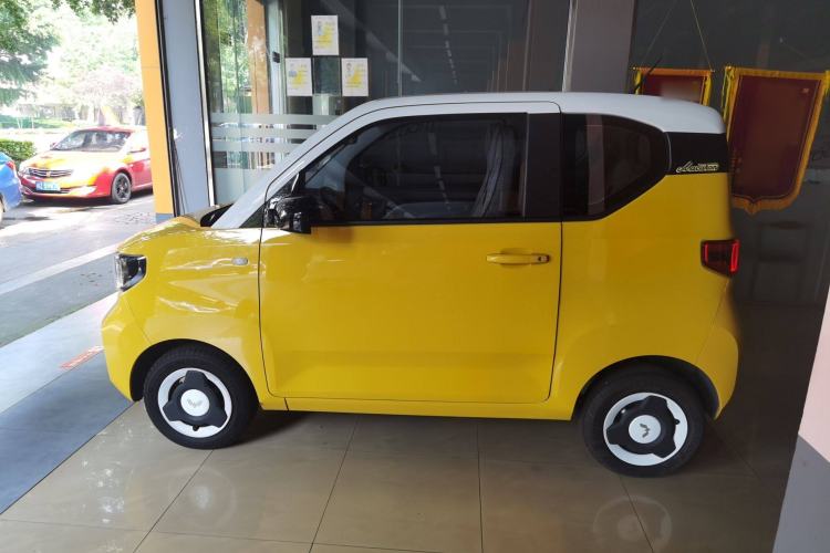 Used Wuling Hongguang MINIEV 2021 Macaron Fashion Model Lithium Iron Phosphate
