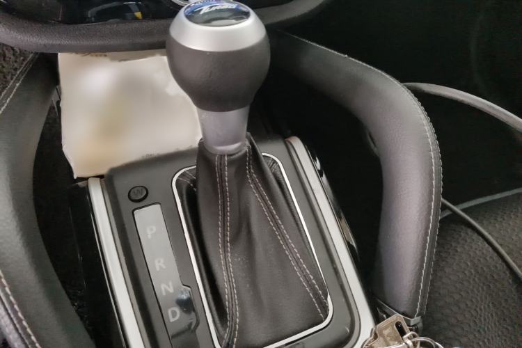 Used Zotye SR7 2016 1.5T CVT Cube Heart Edition China IV Standard
