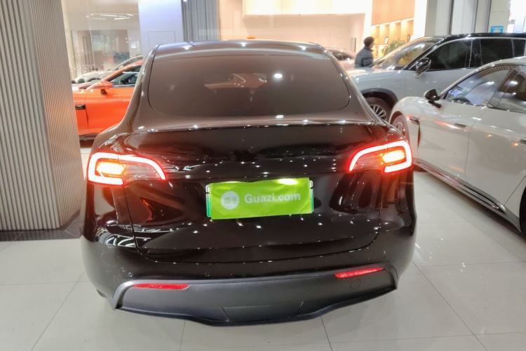 Used Tesla Model Y 2021 Long-Range All-Wheel-Drive Version