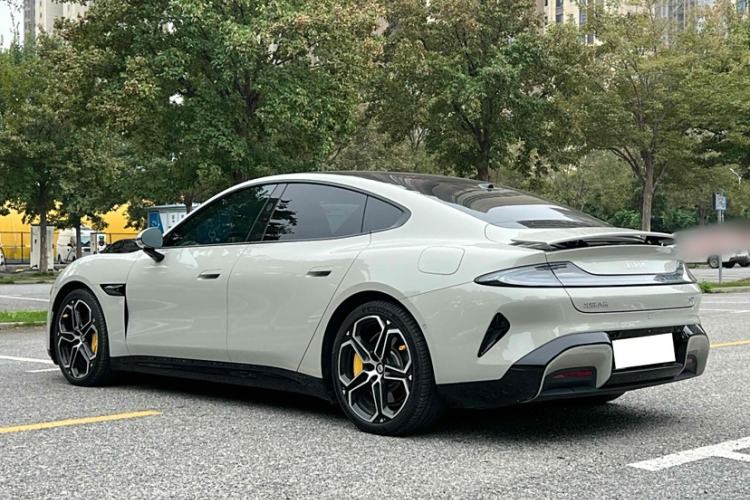 Used  SU7 2024 Rear-Drive Ultra-Long Range Advanced Pro-Level Intelligent Driving Version
