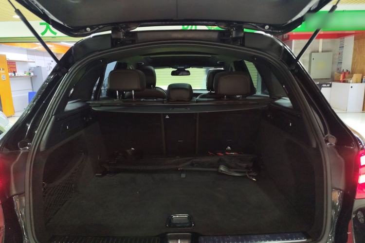 Used Mercedes-Benz GLC 2017 GLC 260 4MATIC Dynamic Edition
