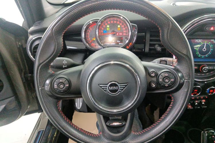 Used  MINI 2019 1.5T COOPER Racing Edition Five-Door Model