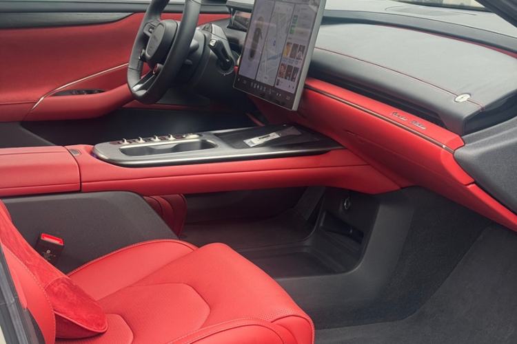 Used  SU7 2024 Four-Wheel-Drive Max Founder's Edition
