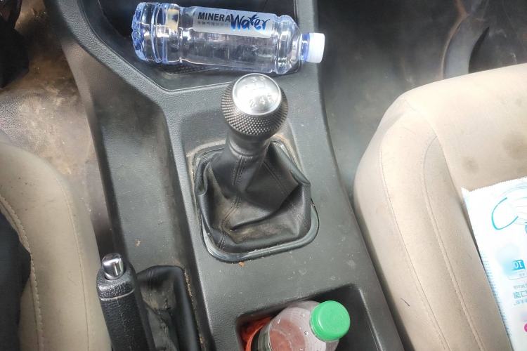 Used FORTHING Lingzhi 2022 M5L 1.6L Utility Model 7 Seats
