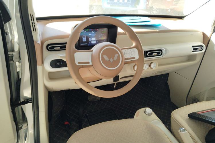 Used Wuling Hongguang MINIEV 2024 3rd Generation 215km Youth Edition
