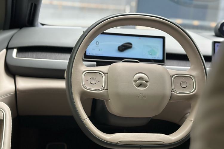 Used Nio ES8 2023 75 kWh Executive Edition
