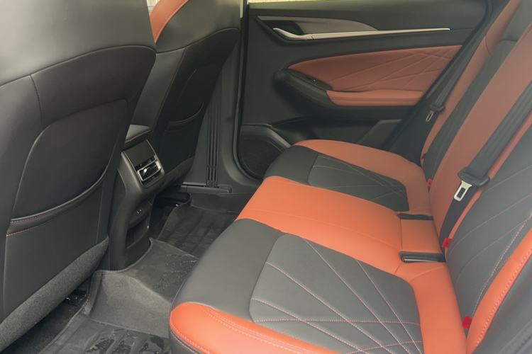 Used Changan Eado 2024 PLUS Blue Whale NE 1.4T GDI DCT High-Energy Edition
