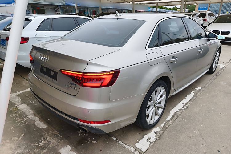 Used Audi A4L 2018 30th Anniversary Edition 40 TFSI Fashion Model
