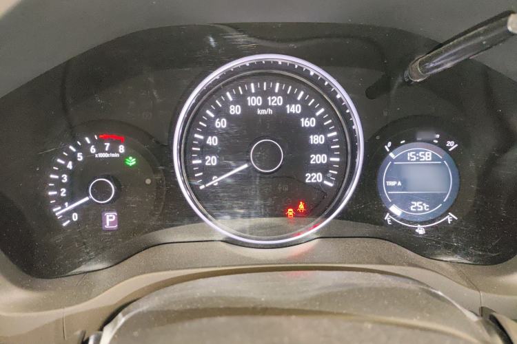 Used Honda Vezel 2017 1.8L CVT Front-Wheel Drive Pioneer Edition