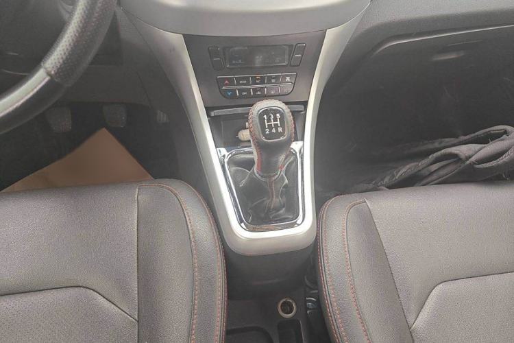 Used Jinbei Zhishang S35 2016 1.5L Manual Luxury Edition
