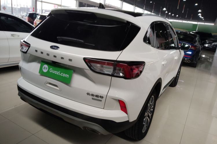 Used Ford Escape 2020 EcoBoost 245 Two-Wheel-Drive Titanium Edition