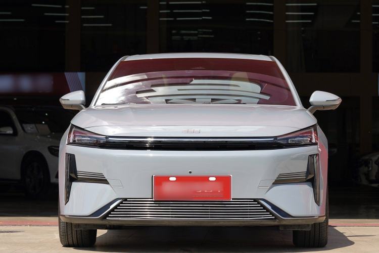 Used  L6 2024 125km PLUS Dragon Edition
