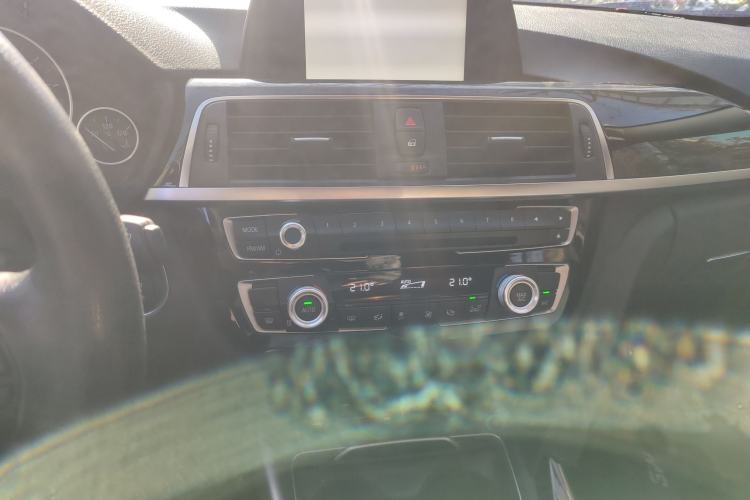 Used BMW 3 Series 2016 320i Fashion Model