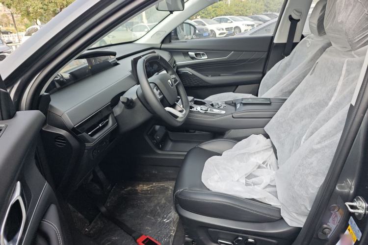 Used Changan UNI-K 2024 2.0T Two-Wheel Drive YueShang Trim
