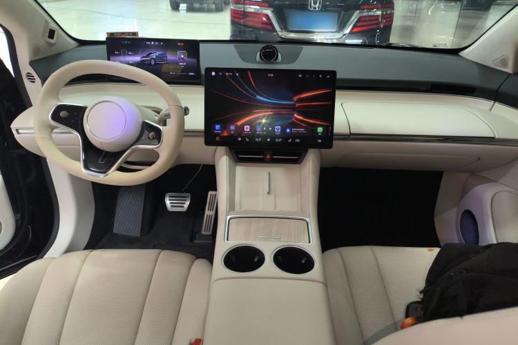 Used Hima Luxeed R7 2024 All-Electric 802 km Max