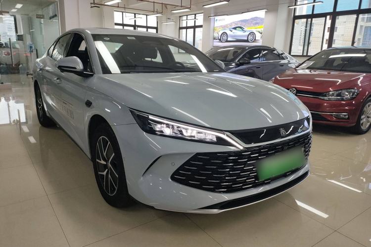 Used BYD Qin L 2025 DM-i Smart Drive 120KM Superior Model
