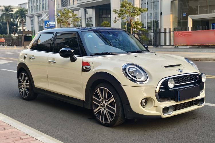 Used  MINI 2019 2.0T COOPER S Artist Five-Door Edition
