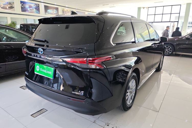 Used Toyota Sienna 2021 2.5L Hybrid Comfort Edition
