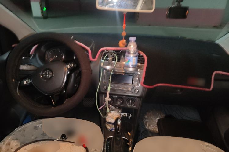 Used Volkswagen Polo 2016 1.6L Automatic Comfort Model