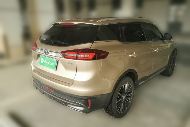 Used Geely Auto Emgrand X7 Sport 2018 1.8TD Automatic Two-Wheel Drive ZhiZun Model with 4G Connectivity