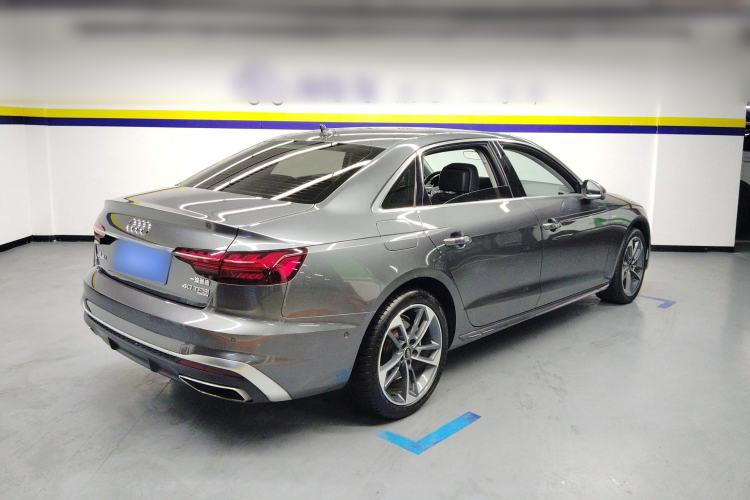 Used Audi A4L 2022 40 TFSI Fashion Dynamic Model
