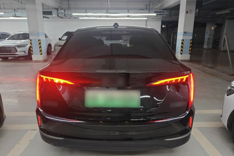 Used Hongqi E-QM5 2024 450km Range Commuter Version