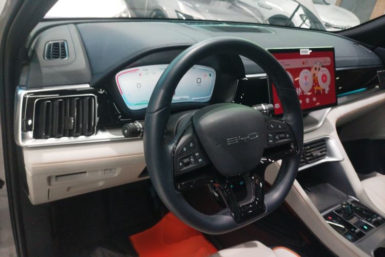 Used BYD Song PLUS New Energy 2024 Honor Edition EV 520km Premium Model
