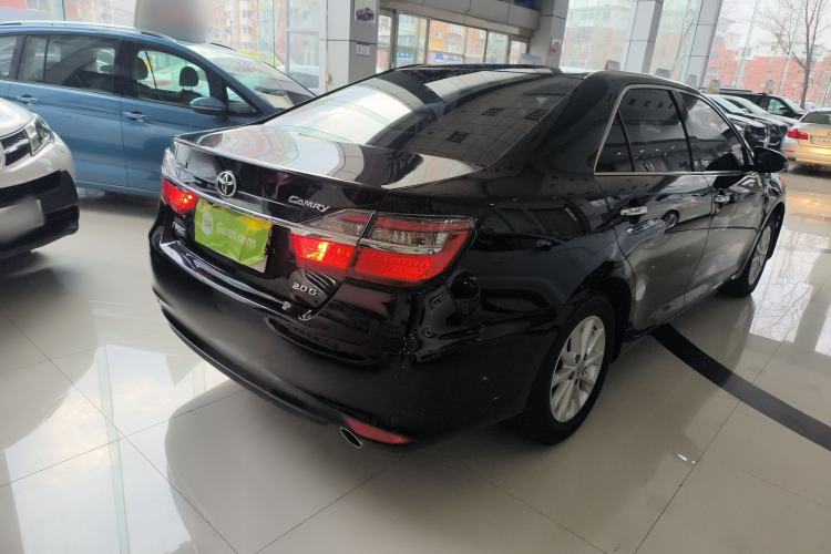 Used Toyota Camry 2016 2.0G 10th Anniversary Leading Edition
