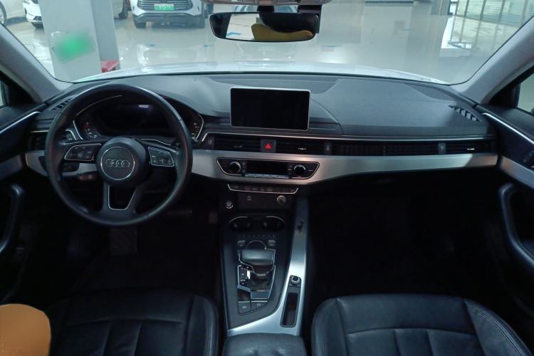 Used Audi A4L 2019 40 TFSI Fashion Edition China VI Emission Standard
