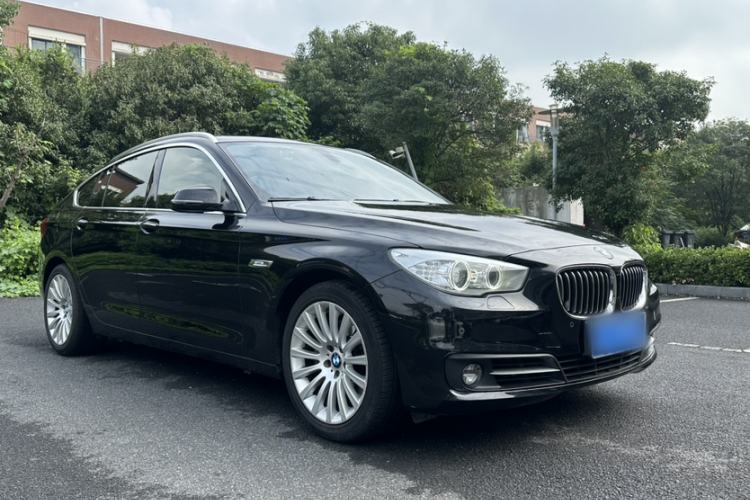 Used BMW 5 Series GT 2015 535i Leading Model
