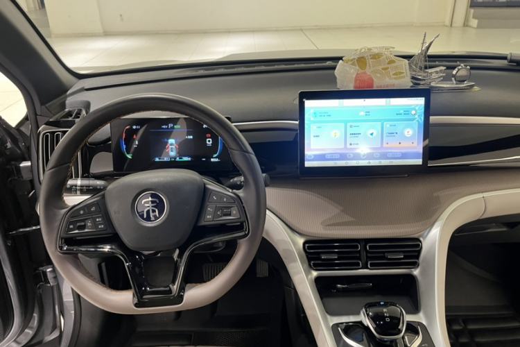 Used BYD Song Pro New Energy 2023 Champion Edition DM-i 71KM Navigation Model