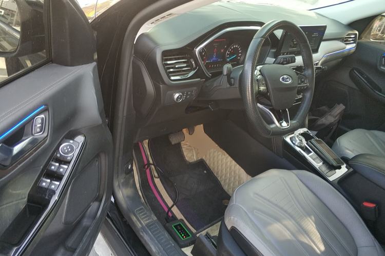 Used Ford Escape 2020 EcoBoost 245 Two-Wheel-Drive Titanium Edition