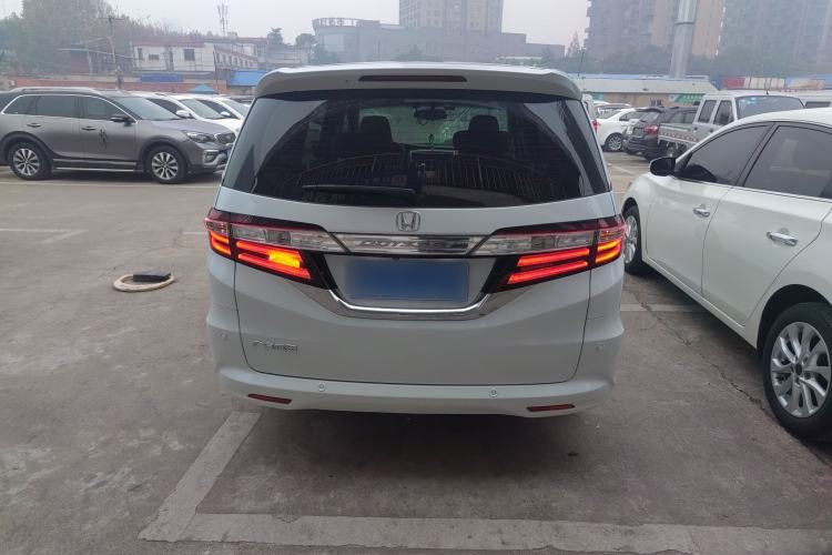 Used Honda Odyssey 2015 Revised 2.4L Luxury Edition