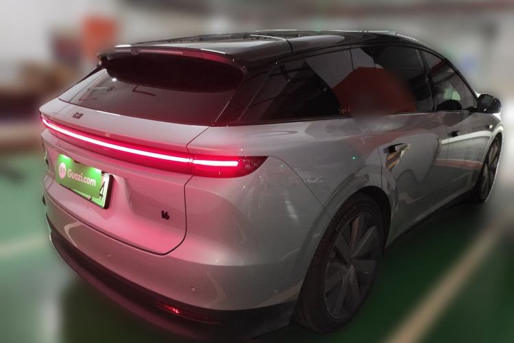 Used Li Auto Li Auto i6 2025 Model Four-Wheel-Drive Standard Type
