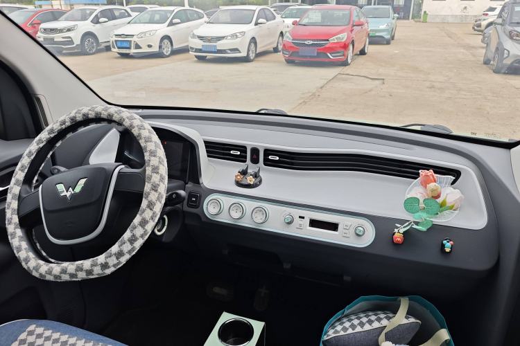 Used Wuling Hongguang MINIEV 2021 Macaron Fashion Model Lithium Iron Phosphate
