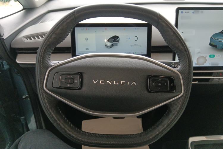 Used Venucia VX6 2023 520 Max
