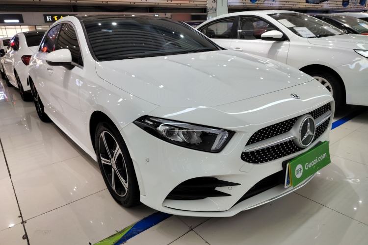 Used Mercedes-Benz A-Class 2022 Revised Version A 200 L Sport Sedan Fashionable Style