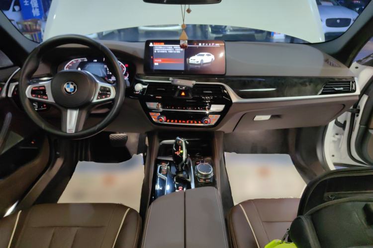 Used BMW 5 Series 2022 525Li M Sport Package
