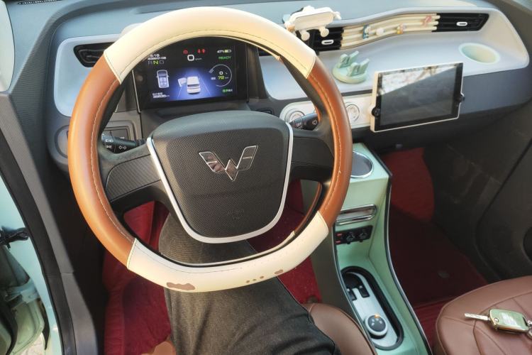 Used Wuling Hongguang MINIEV 2021 Macaron Premium Model – Lithium Iron Phosphate
