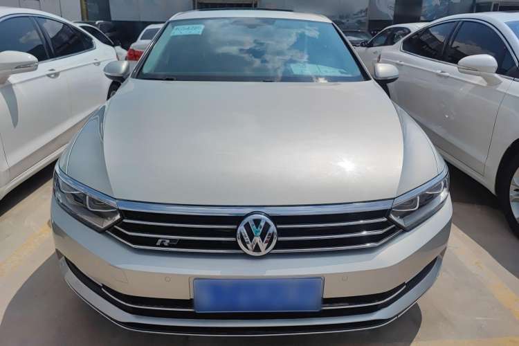 Used Volkswagen Magotan 2019 330TSI DSG Luxury Model China V Standard
