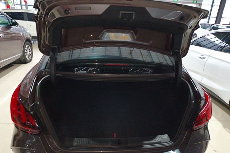 Used MG 5 2021 Revised 300TGI DCT Qingshè Luxurious Enjoyment Edition
