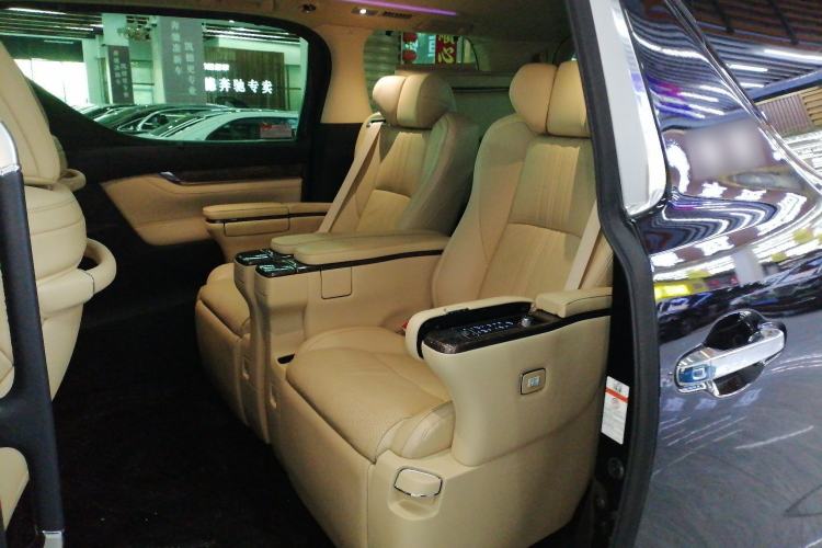 Used Toyota Vellfire 2021 Crown Dual-Engine 2.5L HV Supreme Edition
