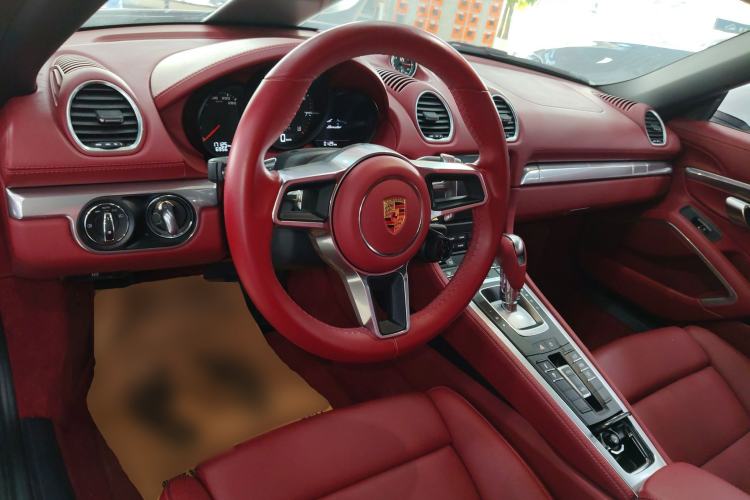 Used Porsche 718 2022 Boxster 2.0T
