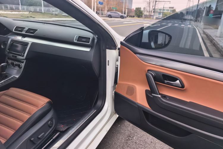 Used Volkswagen FAW-Volkswagen CC 2016 1.8TSI Luxury Model
