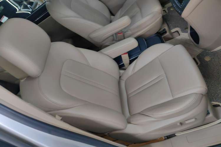 Used Buick GL8 2018 ES 28T Premium Model China VI Standard
