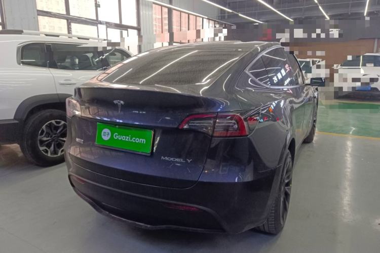 Used Tesla Model Y 2024 Long-Range All-Wheel-Drive Version